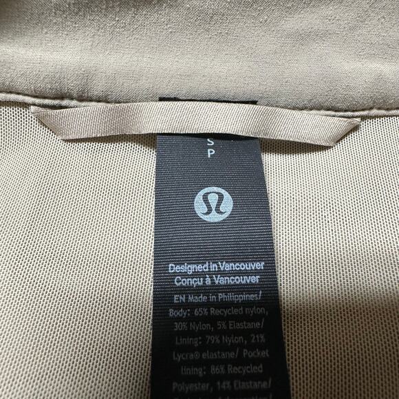 Lululemon Windproof Full Zip Golf Vest Khaki Men's Size Small New With Tags - Picture 3 of 8